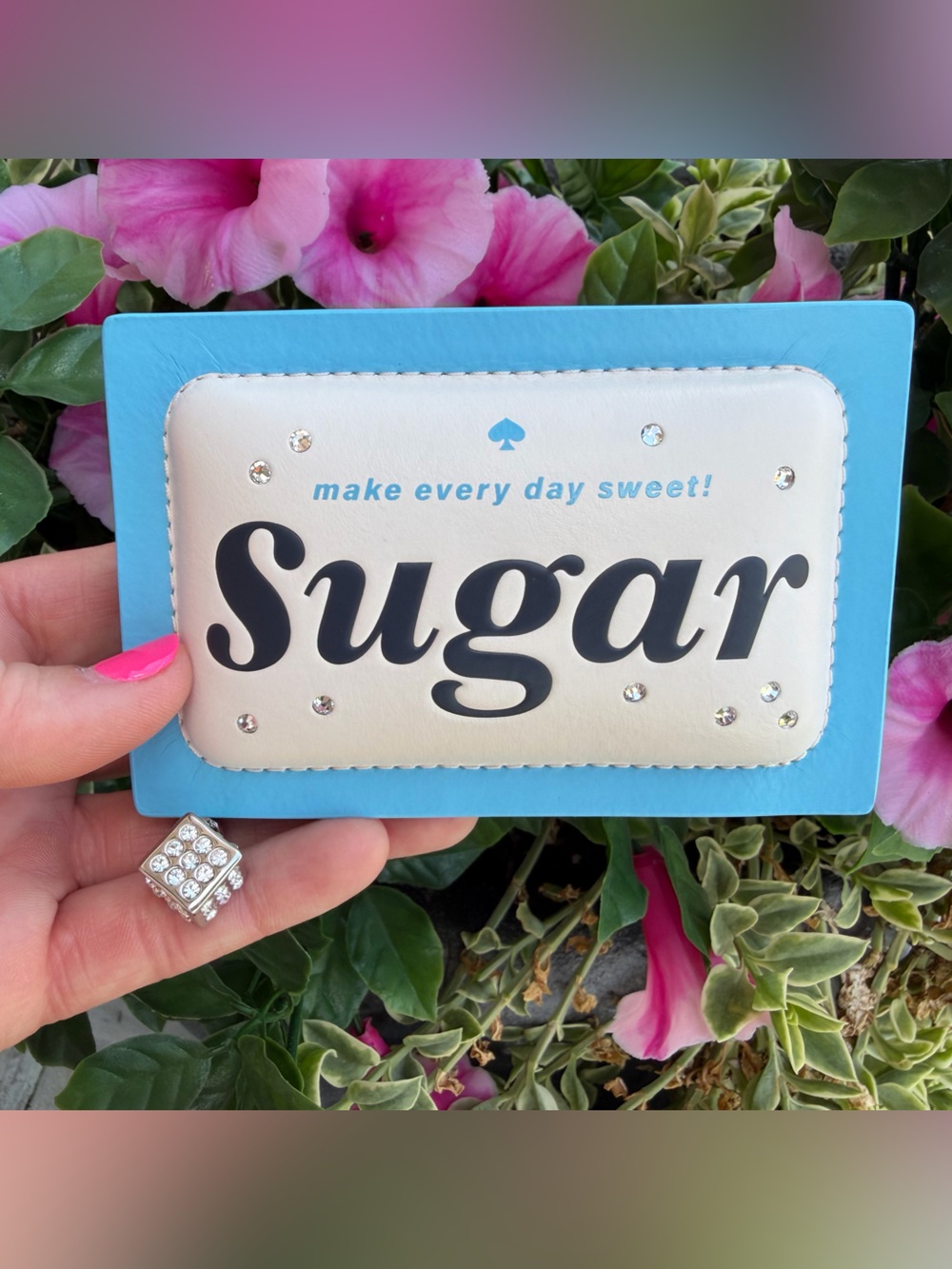 ✨ Brand New Kate Spade Coffee
Break 3D Sugar Packet Small
Card Holder ✨
